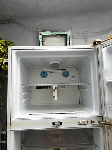 Elektronika: İşlənmiş 2 qapılı LG Soyuducu Satılır, rəng - Ağ — 5