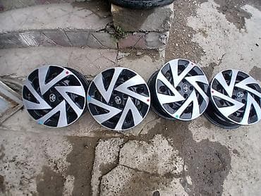 hot wheels bmw: Kolpak Toyota R 15 — 3