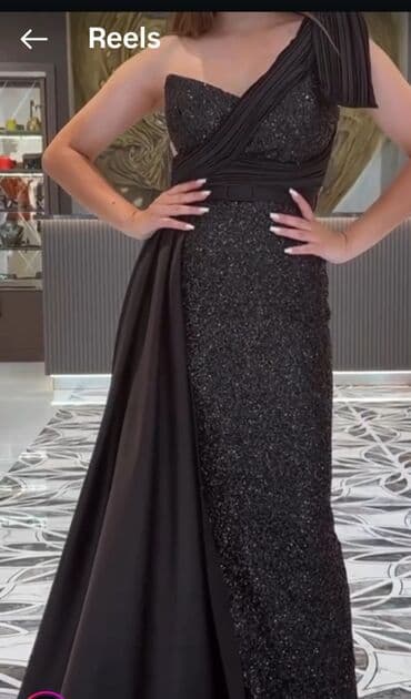 платья на прокат в баку: Сшитое на заказ размер 38-40. носили 1 раз. состояние отличное. шлейф — 2