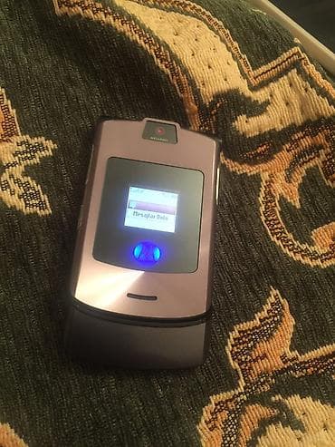 iphone simli qulaqlıq: V3 i rial alana endirim edecem — 1