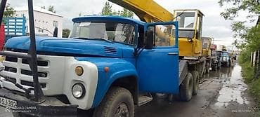 formula tekerler: ZIL əsaslı avtokran - Şassi: ZIL yük maşını, 6x4 təkər formulu - Üst — 2