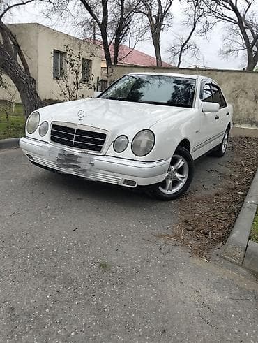 mercedes w211: Mercedes-Benz E-Class: 0.2 l | 1997 il Sedan — 3