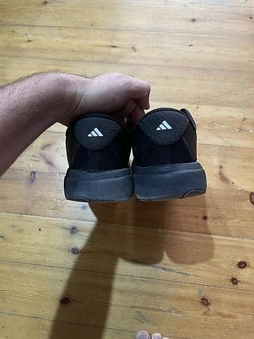 Мужская обувь: Adidas Adizero qaçış ayaqqabısı - Rəng: qara, ağ zolaqlı - Model — 2