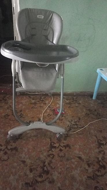 Uşaq yemək stulu çox az işlenib ! - Yüksək və rahat oturacaq