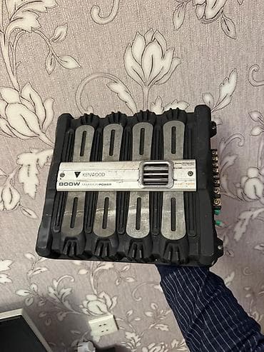 Kenwood 800watt usilitel heç bir problemi yoxdur çox güclüdür.Basavike
