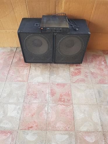 выносной микрофон для автомагнитолы: JBL Колонка, Тип - Акустическая, цвет - Черный — 1