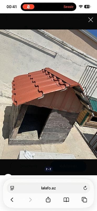 İt yuvası - Material: möhkəm taxta karkas, iç hissə taxta lövhələrlə