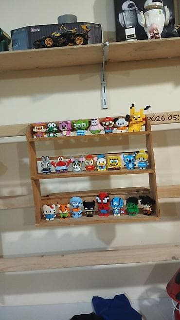 oyuncaqlar: Şəkildə bir hissəsi var umumi 21 dənə qurulmuş bricks lego qutuları — 1