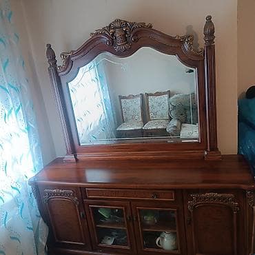 agaclar: Klassik üslubda bufet-vitrin və iri güzgülü konsol - Material: tünd — 2