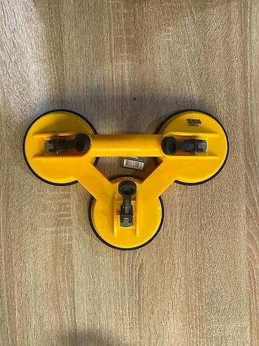 Şüşe tutan ve kafel tutan