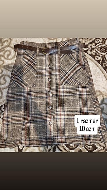 Qadın ətəyi – qəfəs naxışlı, düyməli model. - Ölçü: L - Qiymət: 10 AZN