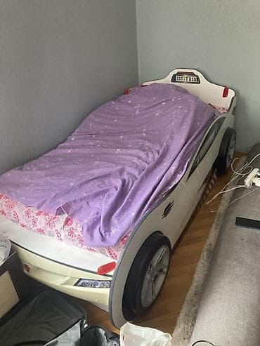 matraslar: Çilek, bazalı Uşaq çarpayısı – avtomobil dizaynlı model - Korpus: ağ — 2