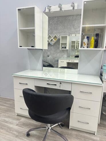 gul rəfi: Salon mebel dəsti – Sumqayıt Kod: 3149 xuru&zeze Tərkibi: - Qara — 2