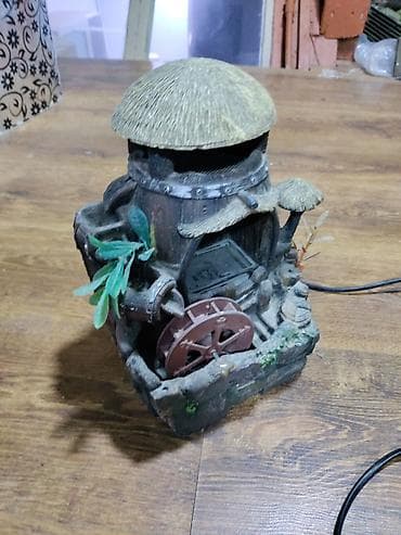 Heyvanlar: Dekorativ mini fəvvarə / akvarium aksesuarı, nağılvari dəyirman-ev — 2