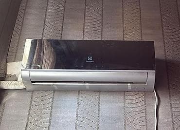 Kondisioner 35/40 kv. Ela veziyyetde.3 ilindir. Qiymet 330 azn. Alan