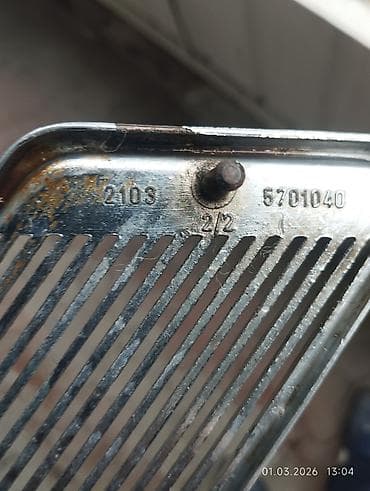 запчасти opel vectra b: VAZ 2103 sol tərəf povorotnik xrom 25,dal stoyka setkalari xrom 25,,06 — 10