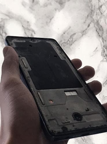 telfon samsuq: Tecno camon 20pro sadəcə ekranı yoxdu real alıcıya cuzi endirim olacax — 2