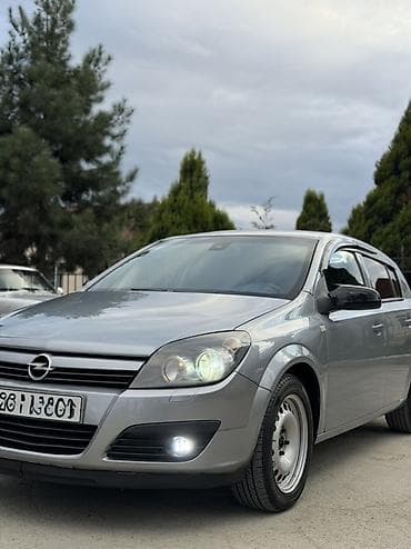Motonəqliyyat: Opel Astra: 1.4 l | 2004 il 317077 km Hetçbek — 5