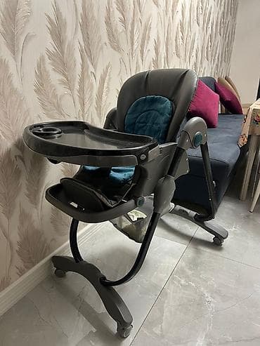 Rəxşəndə🦋 Uşaq yemək stolu satilir. Qiymət 100 manat. Çox az istifade