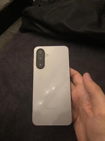 a24 irşad: Samsung Galaxy A24 4G, rəng - Gümüşü, Qırıq — 3