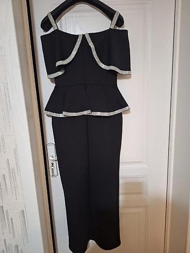 Qara rəngli zərif gecə/libas - Model: midi uzunluqda, düz kəsimli