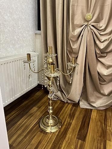 Zərif dizaynda podstvolu şamadan (kandelabr) - Material: parlaq