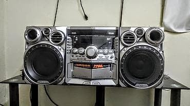 "JVC "Güclü Səs Effektinə malikdi. 2️⃣ Basovikli kalonkası var