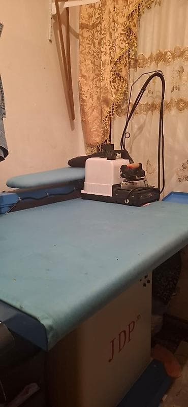 overlok makinesi: Interlok və gizli tikiş maşinibirdə ütü hec işlənməyib. Averlok düz — 1