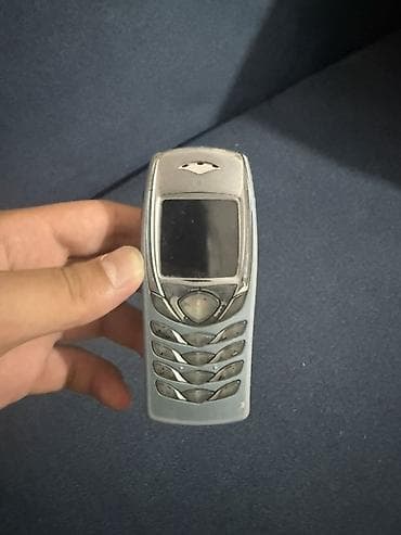 sade nokia: Nokia rəng - Boz, Düyməli — 1