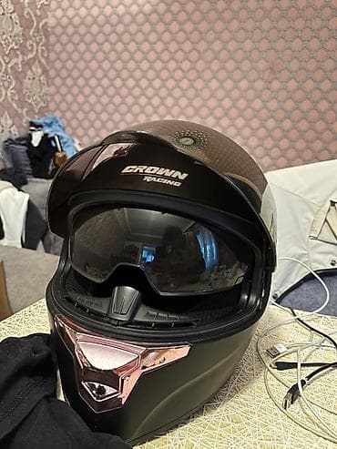 Məhsul: CROWN Racing tam üzlü motosiklet dəbilqəsi Xüsusiyyətlər: -