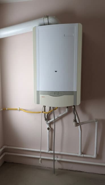 işlənmiş konbi: Kbi Eca turk yaxsi veziyətdedi 28kv 2 esenjer tank kimi kombidi boş — 1