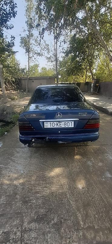 mercedes 210 ehtiyyat hissəsi: Mercedes-Benz E-Class: 2.5 l | 1992 il Sedan — 3