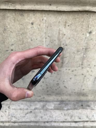 iphone 15 pro qiymet: IPhone 11 Pro Max, 64 GB, Matte Midnight Green, Zəmanət, Simsiz şarj, Face ID — 7