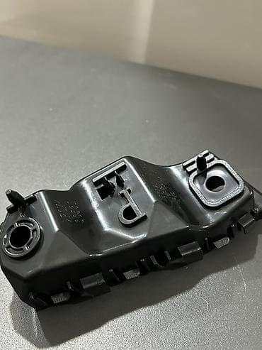 06 kuzasi: Changan A05 Üçün Ön Bamperin Salasqası — 2