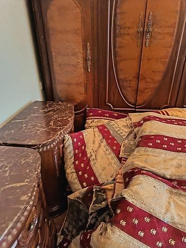 saloglu stol ve stullar: Klassik üslubda komplekt mebel dəsti - Qonaq otağı üçün: - 8 — 8