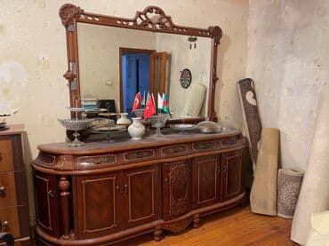 İşlənmiş, Güzgülü, Malayziya