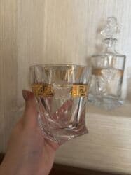 qab alanlar: Rəng - Qızılı, Şüşə, 2 — 3