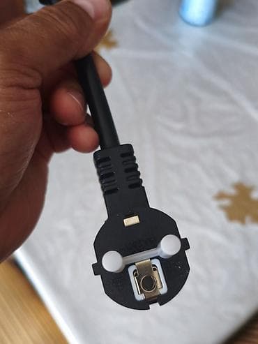 elekt: Məhsul: Universal elektrik adapter kabeli - Tip: Schuko (Type F — 2