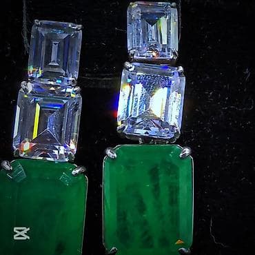 3 d saat: Dəstə daxildir: Üzük, Sırğa, Bilərzik, Gümüş, 925 Əyar, 90 g — 4