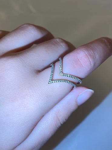 romanson saat bakida: İki cur taxılır.

Metrolara odenissiz catdirilma edilecek — 2