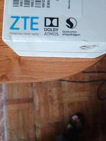 en ucuz plansetler: ZTE Axon 7 Mini, rəng - Qızılı, Barmaq izi — 3