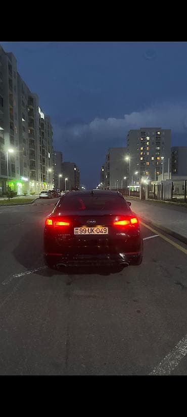niva teker: Kia Optima: 2.4 l | 2013 il Sedan — 10