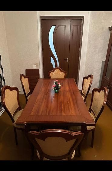 Qonaq otağı üçün, İşlənmiş, Açılan, Dördbucaq masa, 6 stul lalafo.az -da Qonaq otağı üçün, İşlənmiş, Açılan, Dördbucaq masa, 6 stul