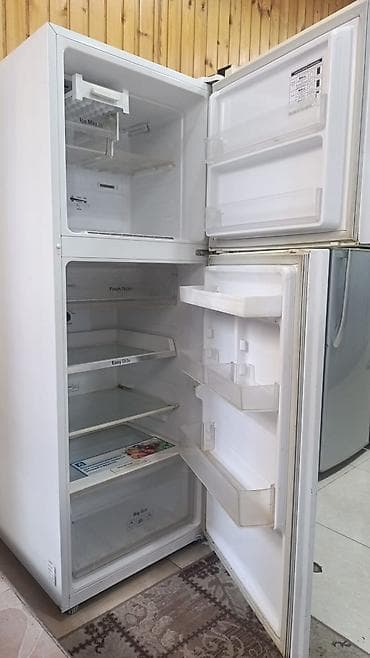 2 qapılı Samsung Soyuducu Satılır, rəng - Ağ