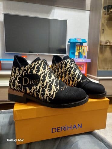 botilyonlar: Dior, Ölçü: 38, rəng - Qara, Yeni — 2