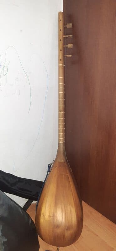 tut agaci: Məhsul: Bağlama/Saz – uzun qol Xüsusiyyətlər: - Korpus: armud — 4