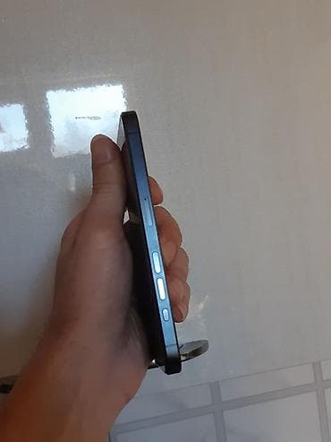ayfon 17 pro: IPhone 15 Pro, 128 GB, Blue Titanium, Face ID — 4