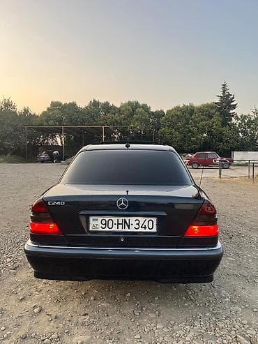 mercedes mebel: Mercedes-Benz C-Class: 2.4 l | 2000 il Sedan — 10