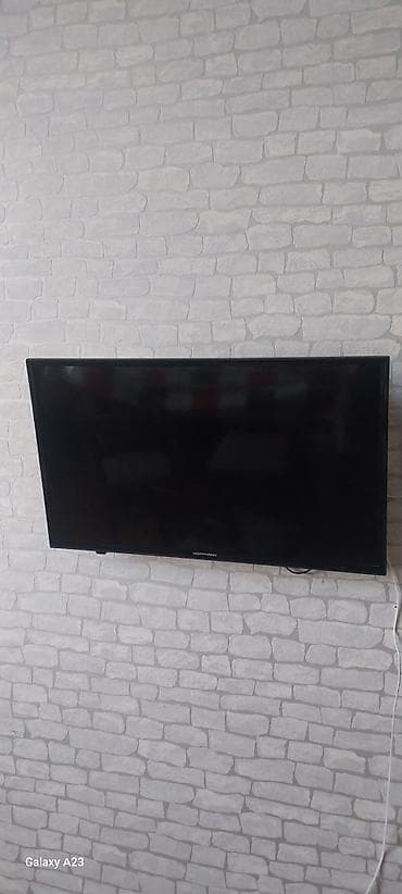 led televizor: Hoffmann divar televizoru - Ekran: təxminən 40–43 düym, geniş ekran - — 1