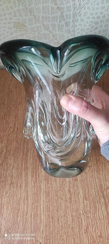 bos qutu satisi: Meduza Guldan 30 manat. Sovetin vaxtından.Tək guldan qalıb. Медуза — 3